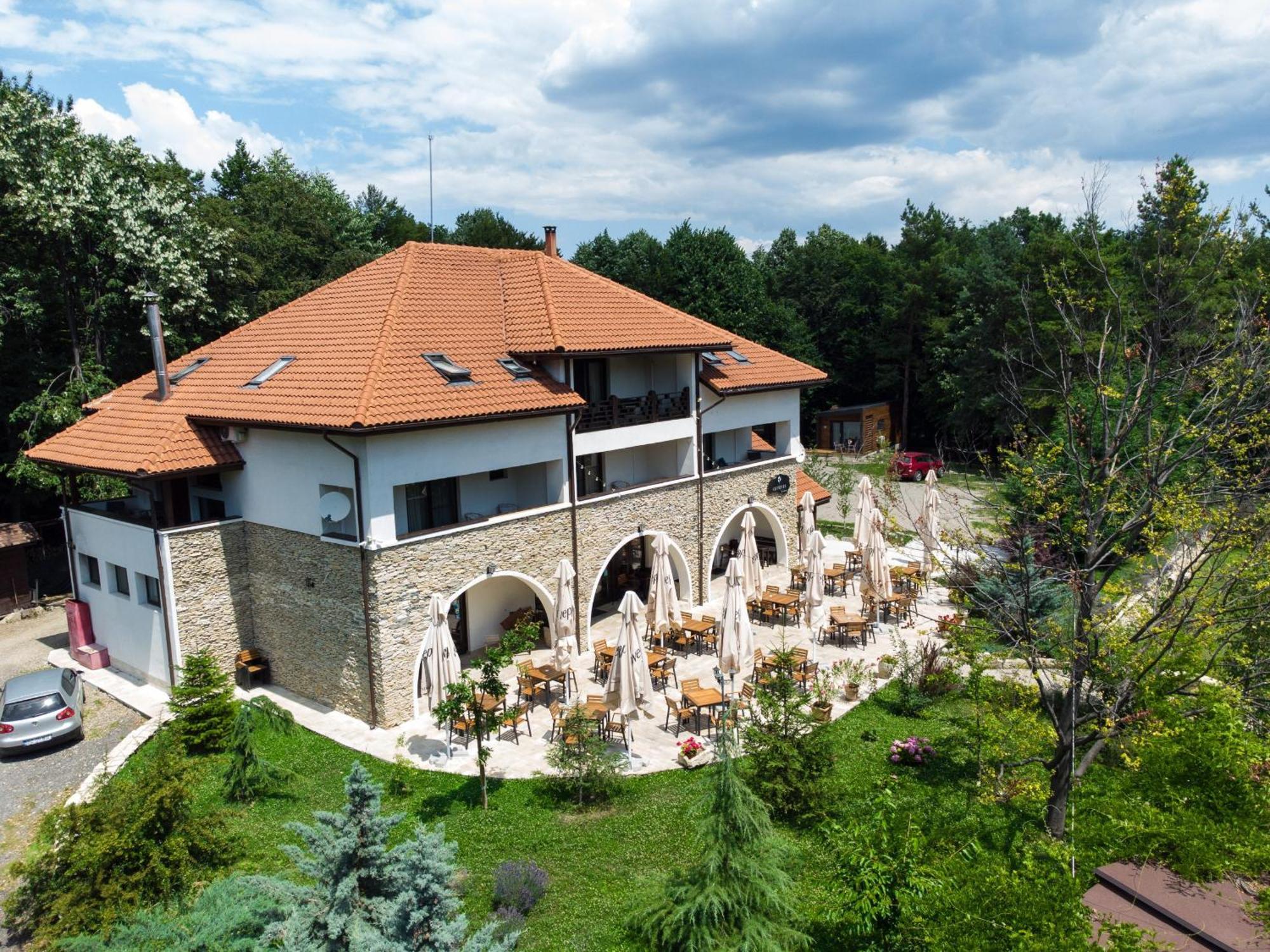 Hotel Cetatuia Măgura Exterior foto